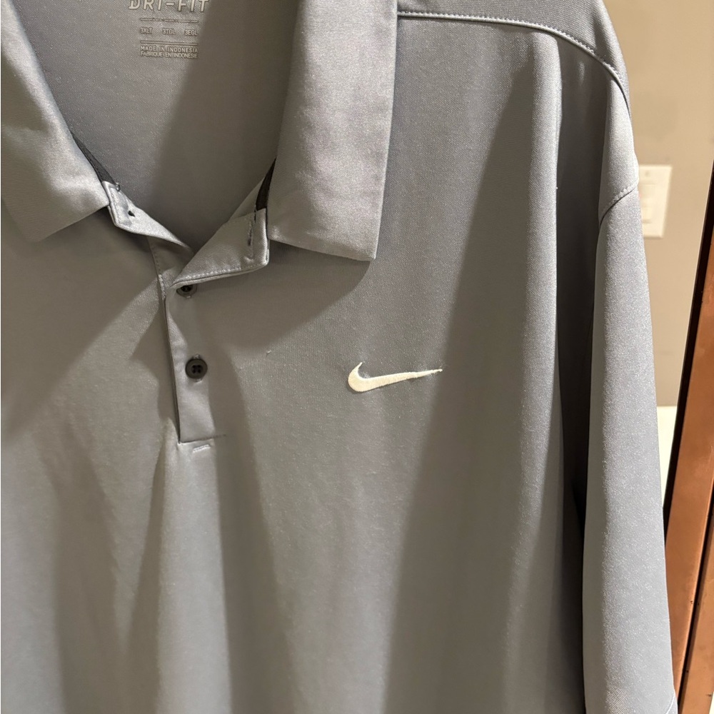 Nike grey Dri-Fit polo shirt size 3XLT. Short sleeve. Embroidered swoosh. - Picture 10 of 14